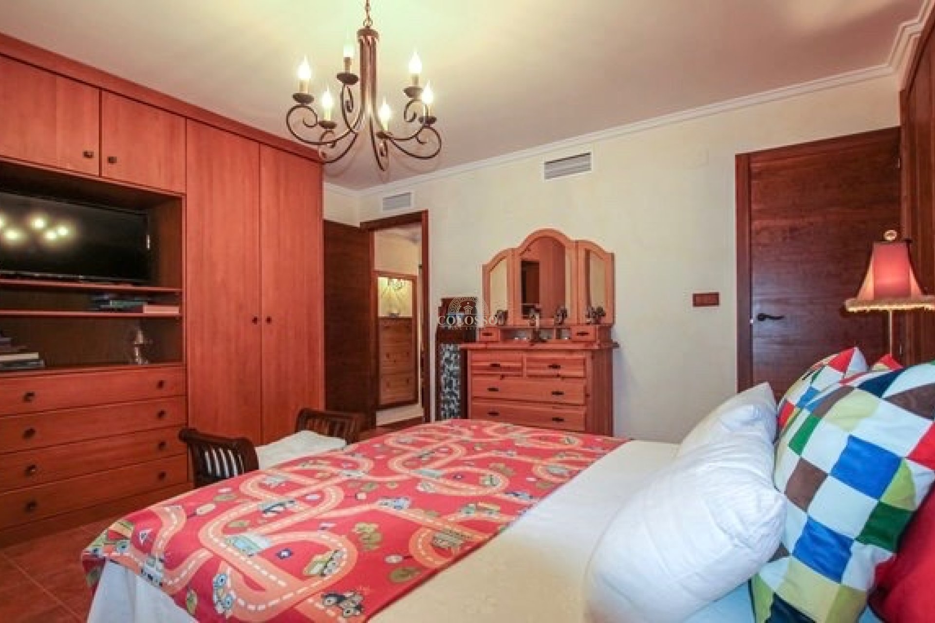 Reventa - Chalet -
Orihuela