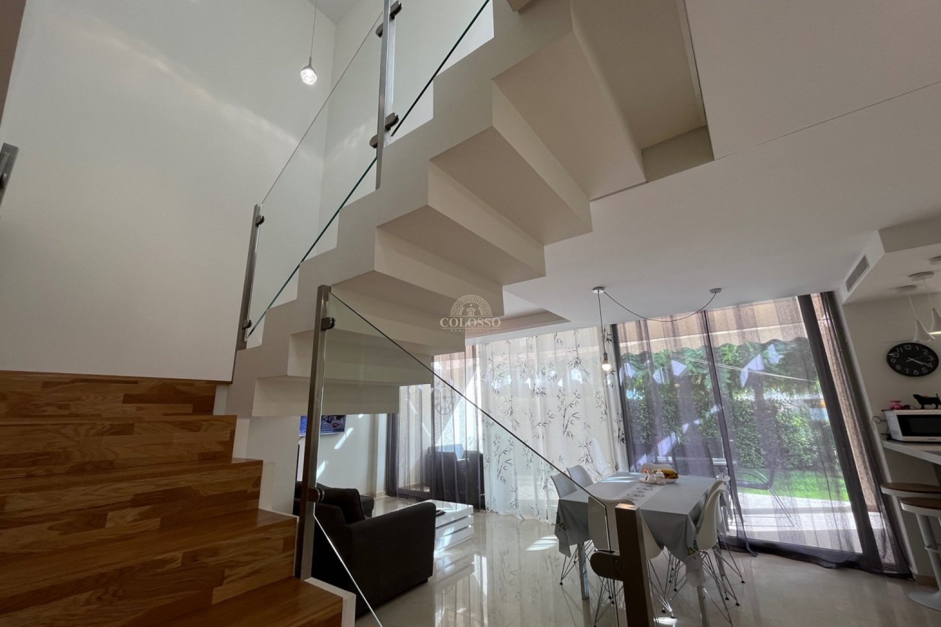 Reventa - Chalet -
Villajoyosa - 1a linea