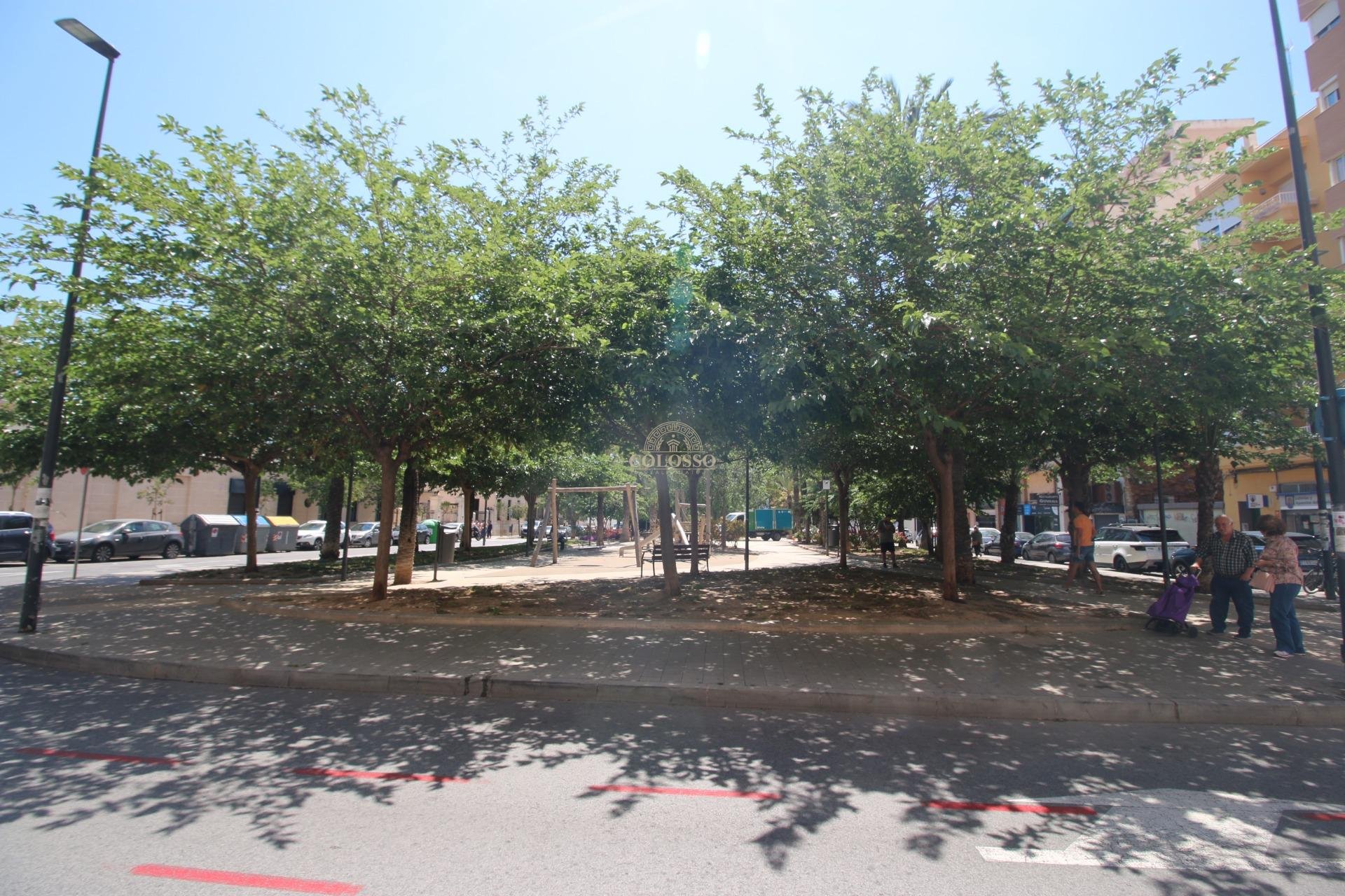 Reventa - Edificio -
Alicante - Pla del bon repos