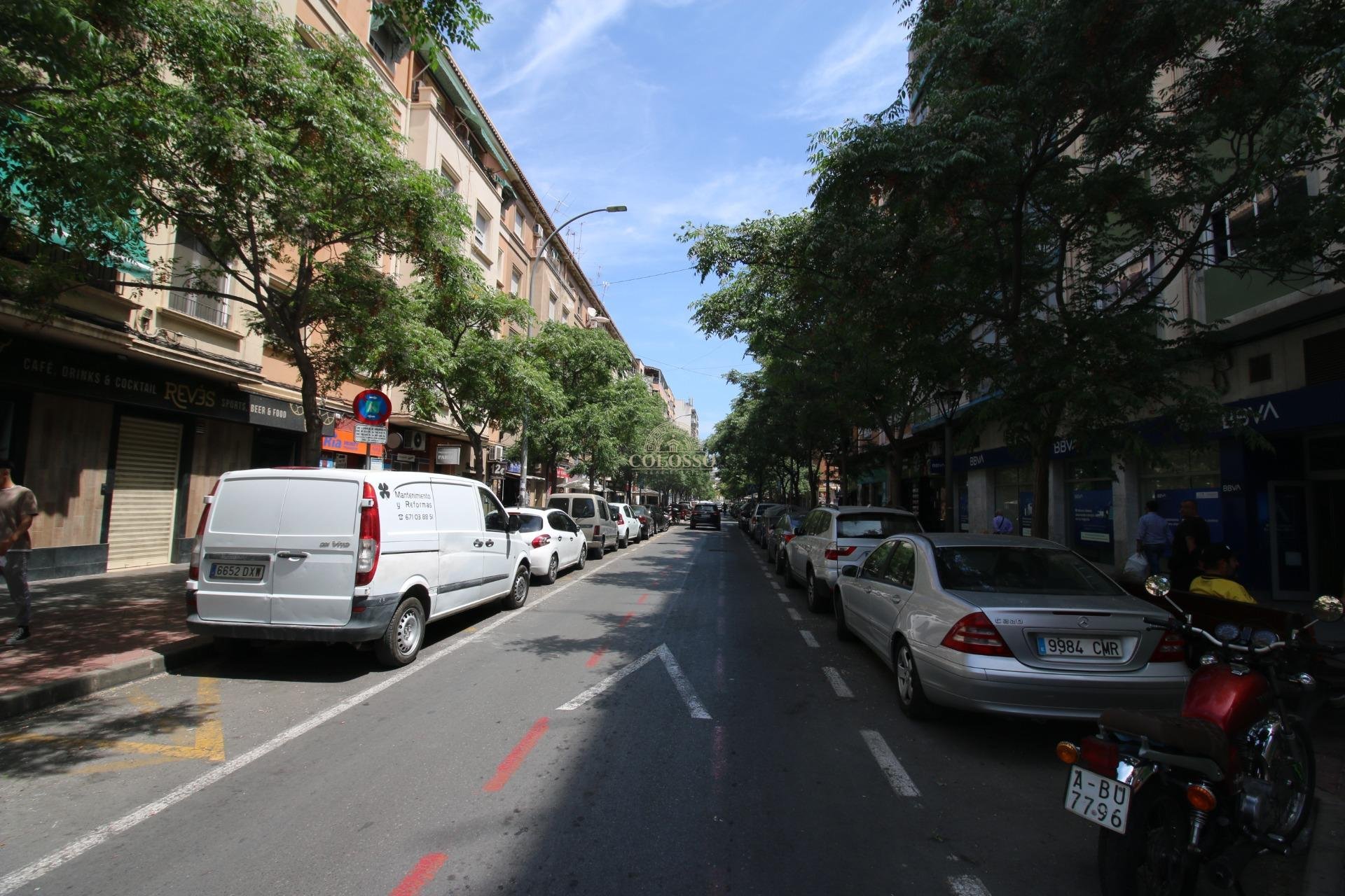 Reventa - Edificio -
Alicante - Pla del bon repos