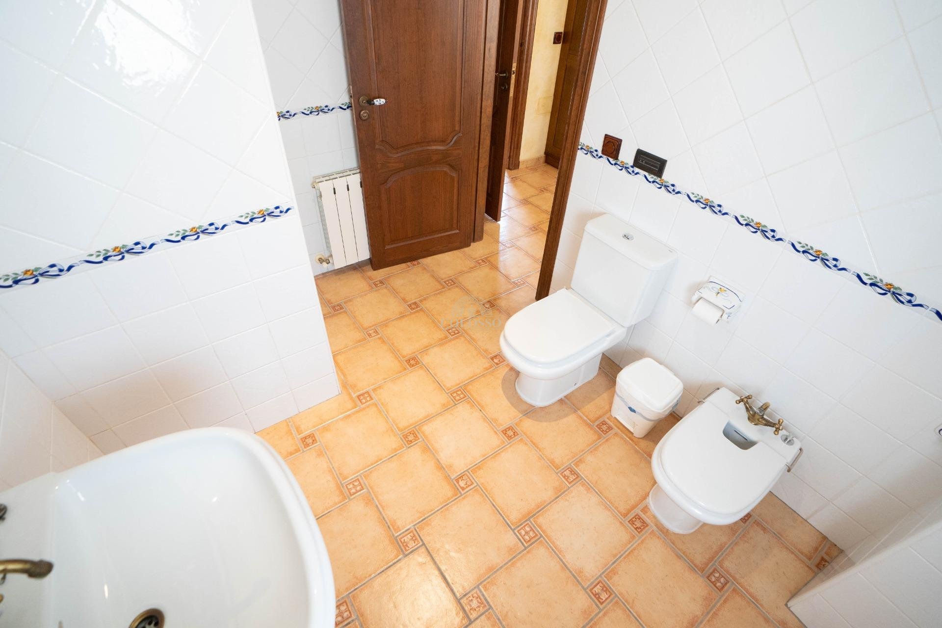 Reventa - Inmueble singular -
San Miguel de Salinas - CENTRO