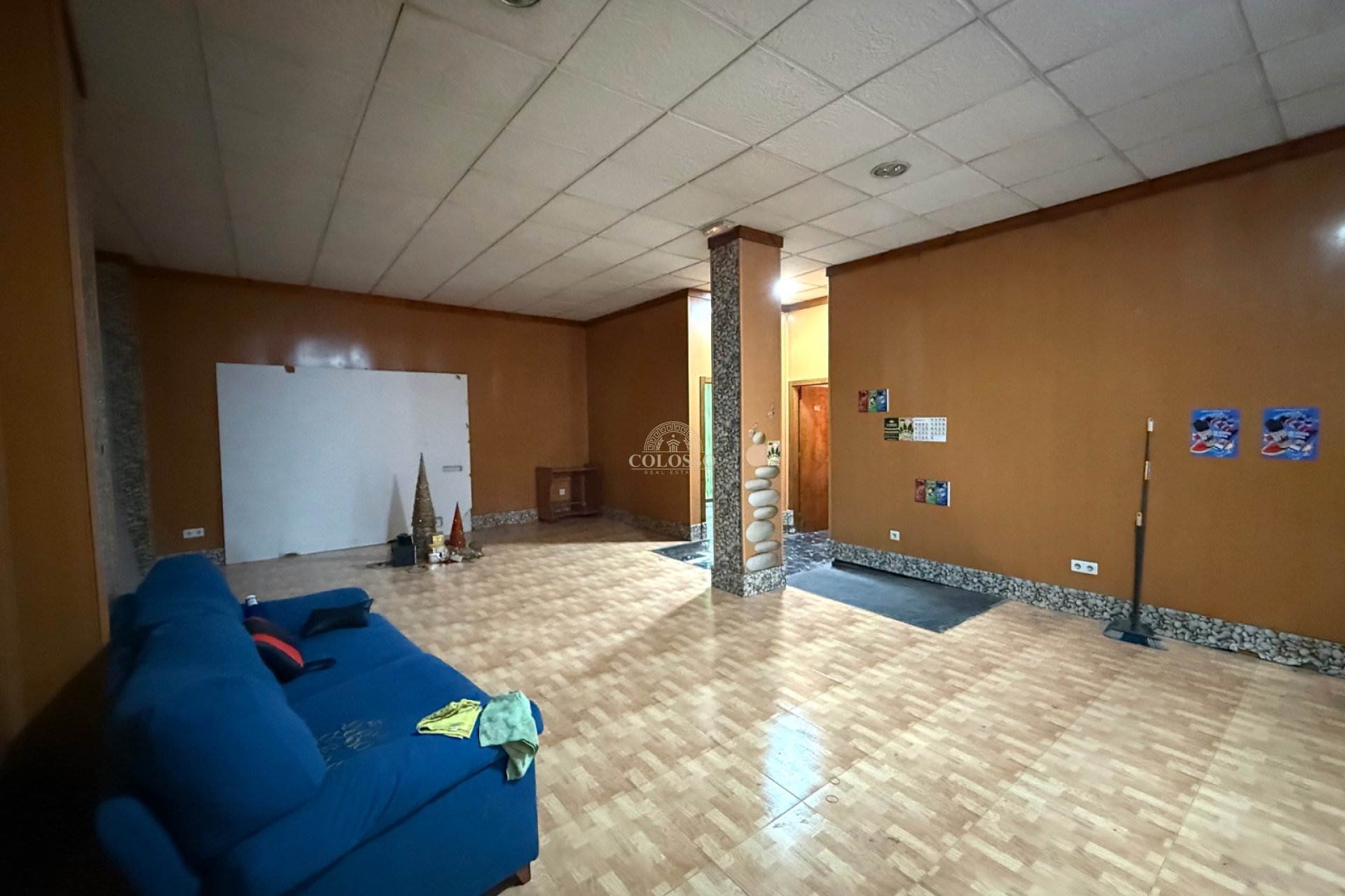 Reventa - Local Comercial -
Orihuela