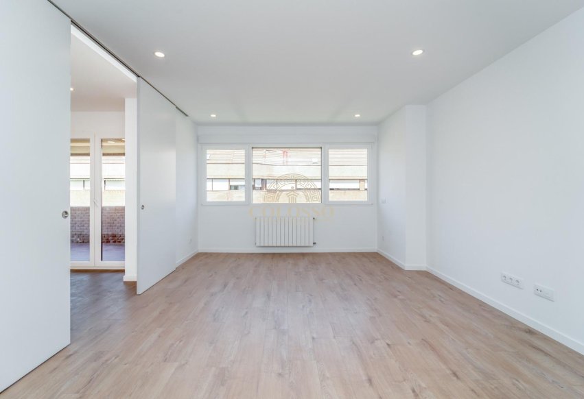Reventa - Piso -
Madrid - Fuentelarreina