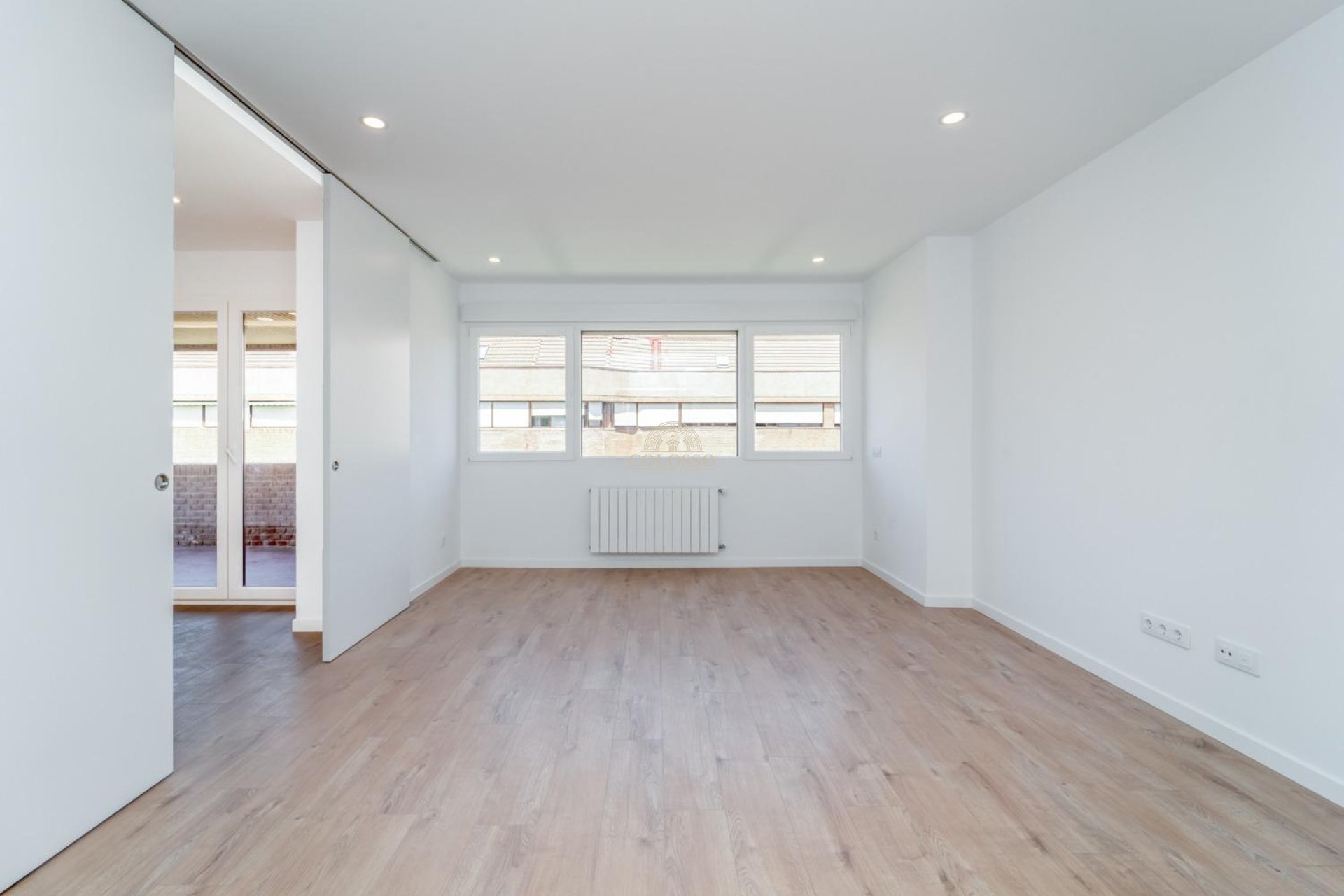 Reventa - Piso -
Madrid - Fuentelarreina