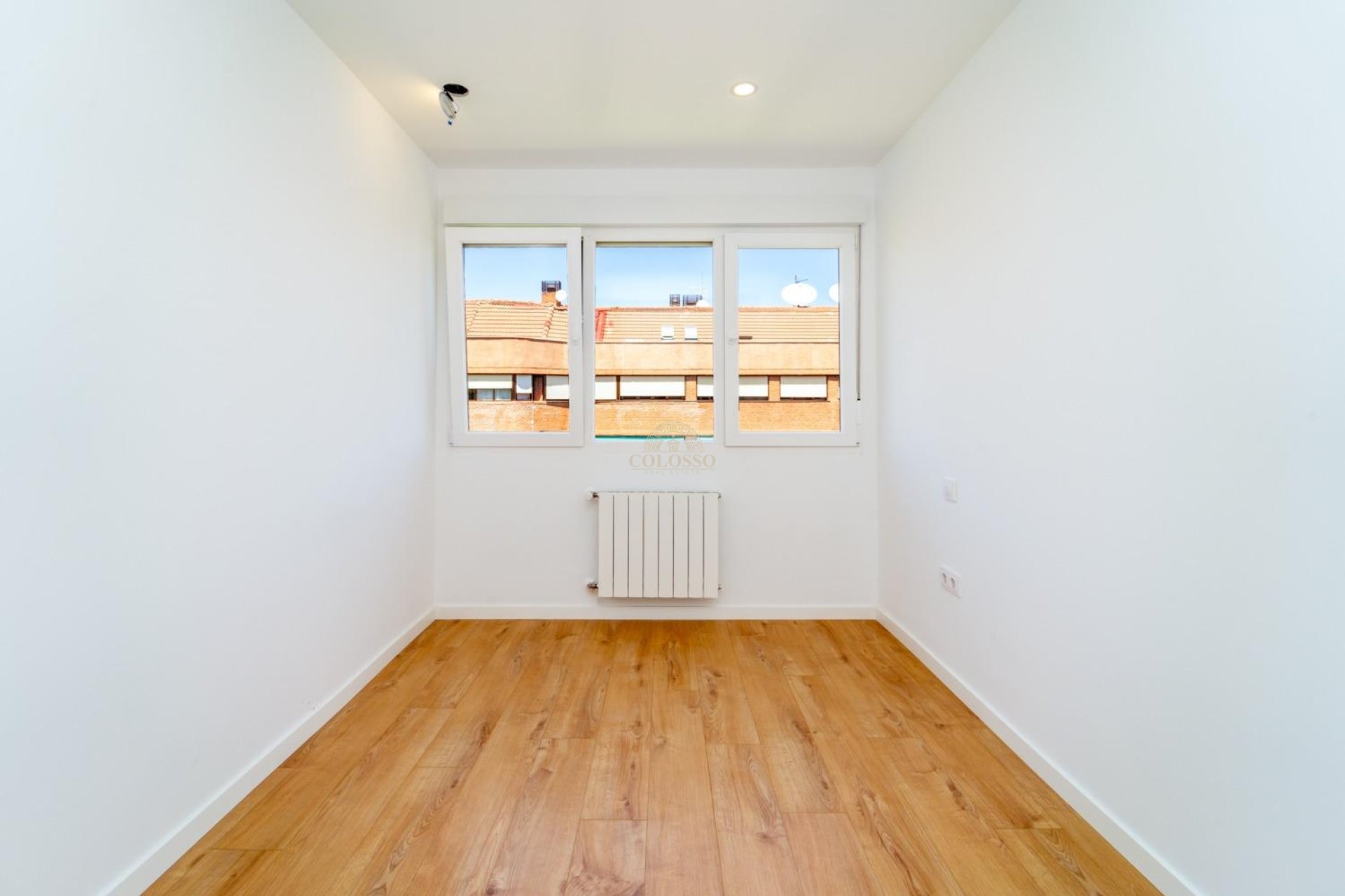 Reventa - Piso -
Madrid - Fuentelarreina