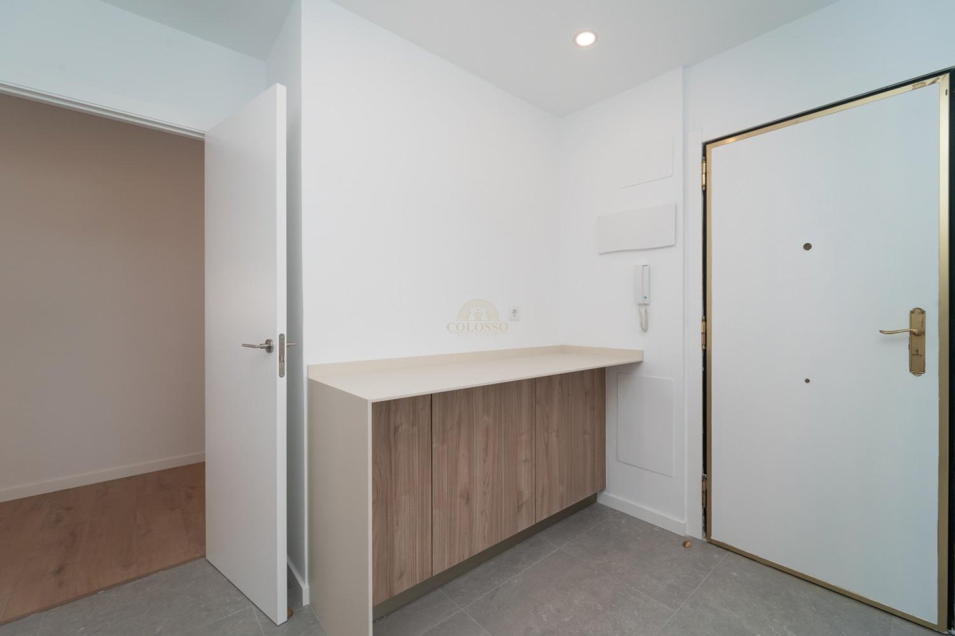 Reventa - Piso -
Madrid - Fuentelarreina