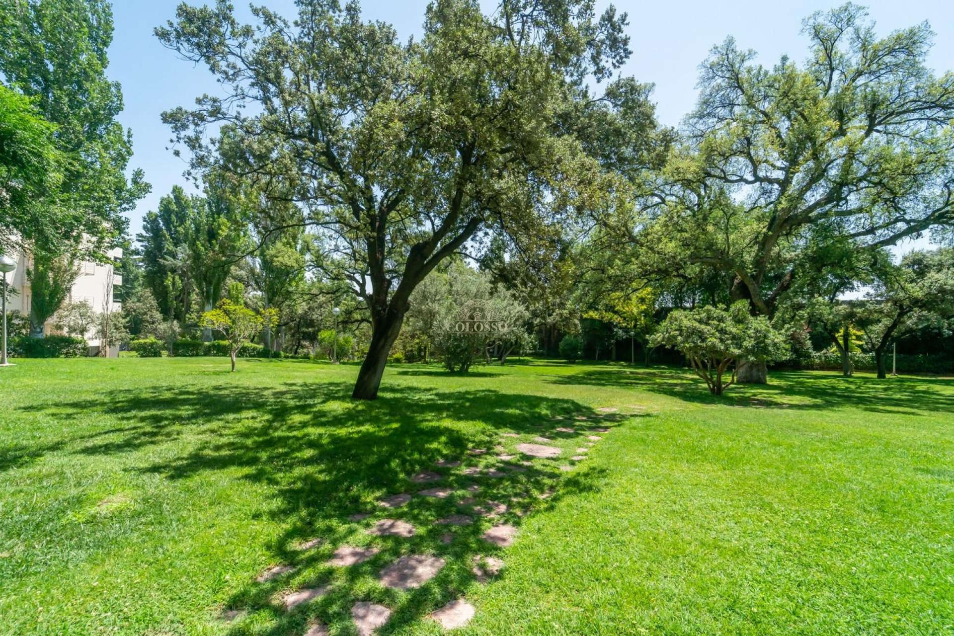 Reventa - Piso -
Madrid - Fuentelarreina