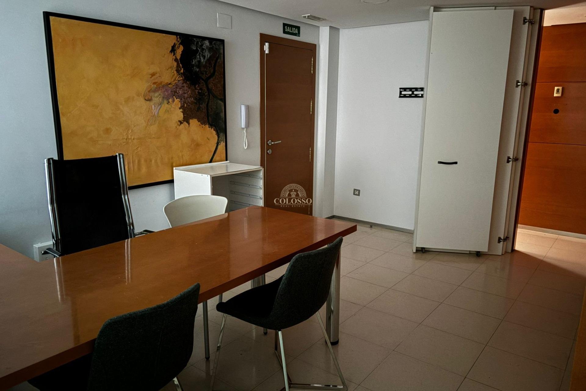 Reventa - Piso -
Torrevieja - Centro