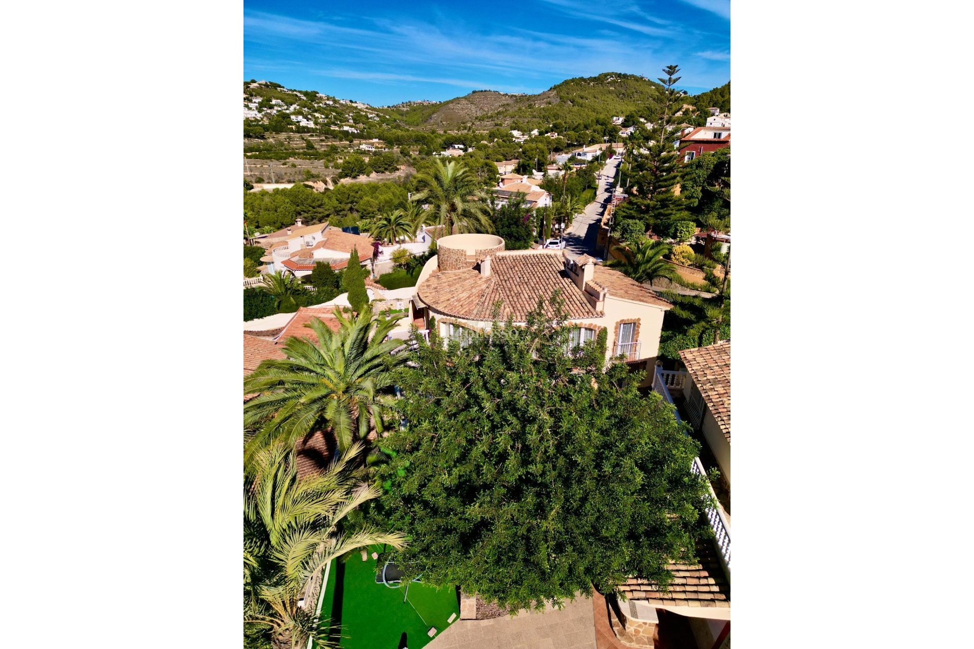Reventa - Villa -
Calpe - Cometa