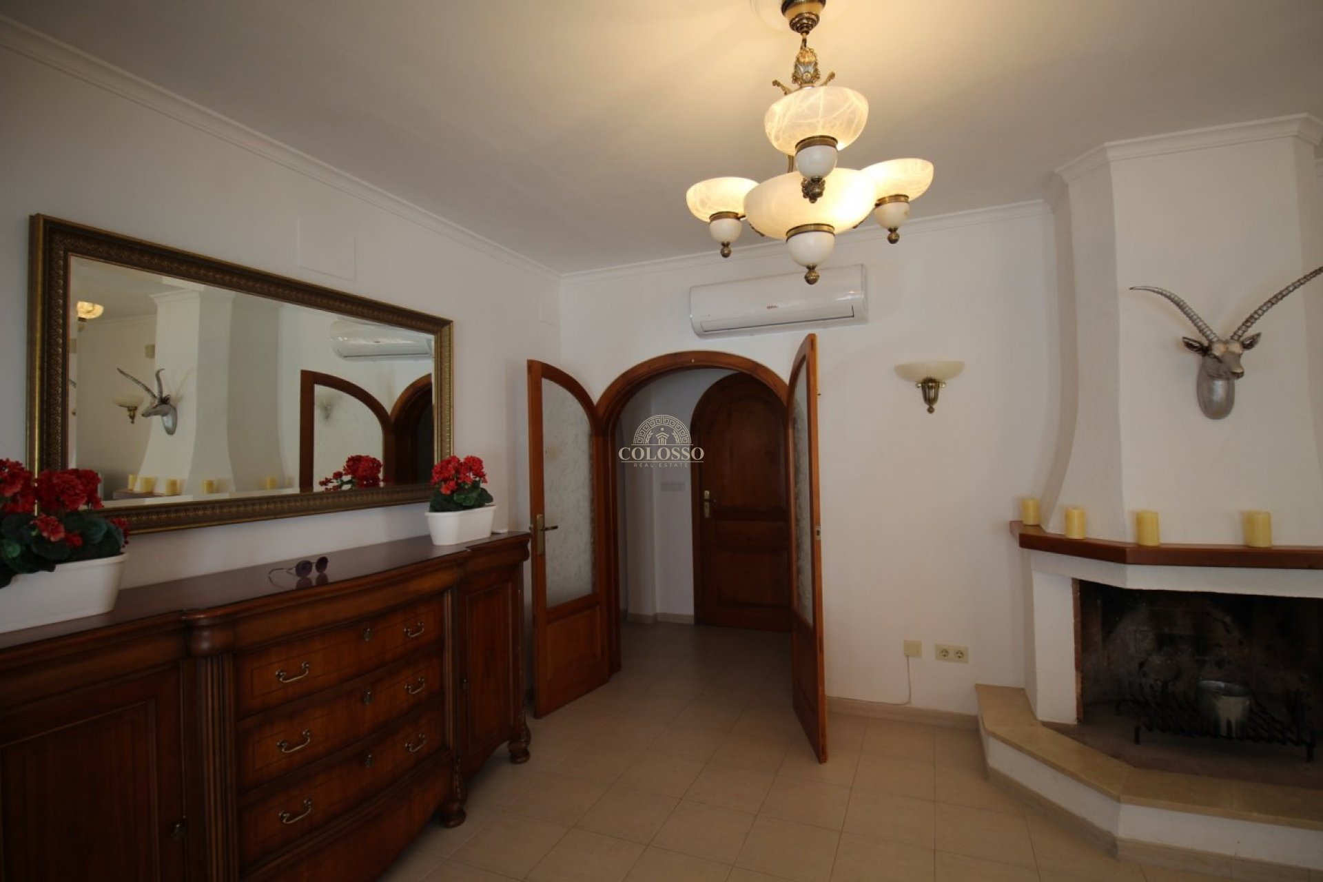 Reventa - Villa -
Calpe - Empedrola