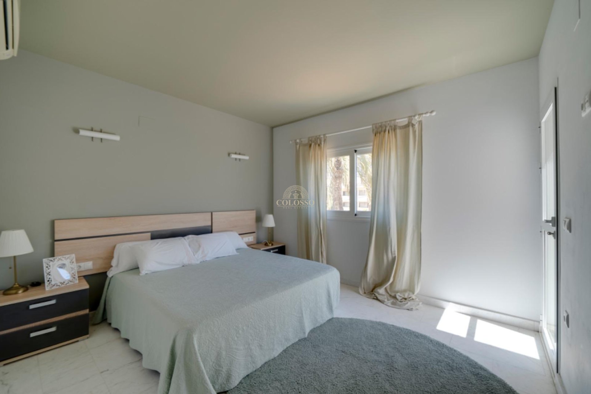 Reventa - Villa de Lujo -
Alfaz del Pi - Albir