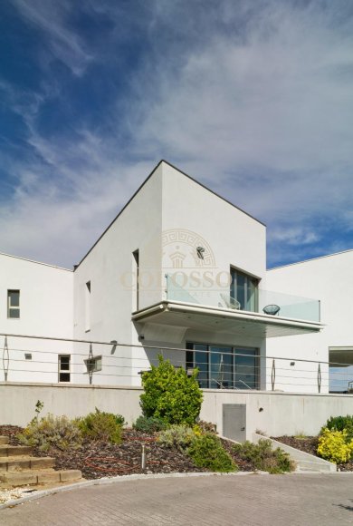 Reventa - Villa de Lujo -
Las Rozas de Madrid - Molino de la Hoz