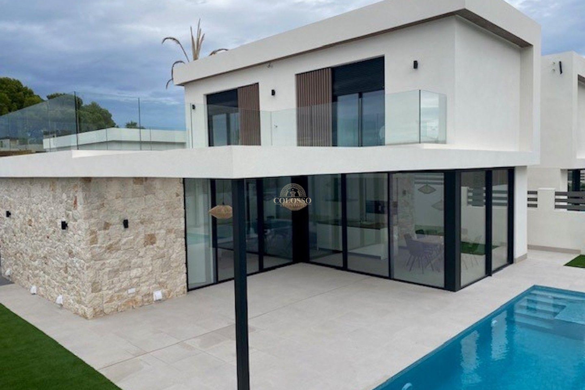 Reventa - Villa de Lujo -
Orihuela Costa - Montezenia