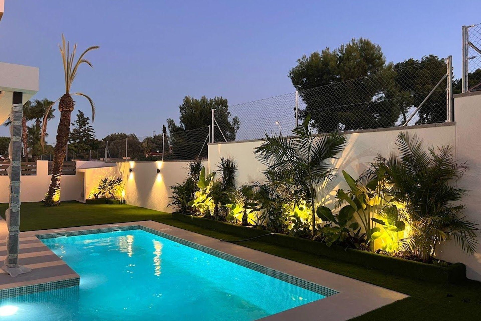 Reventa - Villa de Lujo -
Orihuela Costa - Montezenia