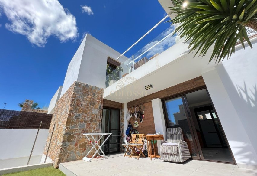 Reventa - Villa de Lujo -
Orihuela Costa - Montezenia
