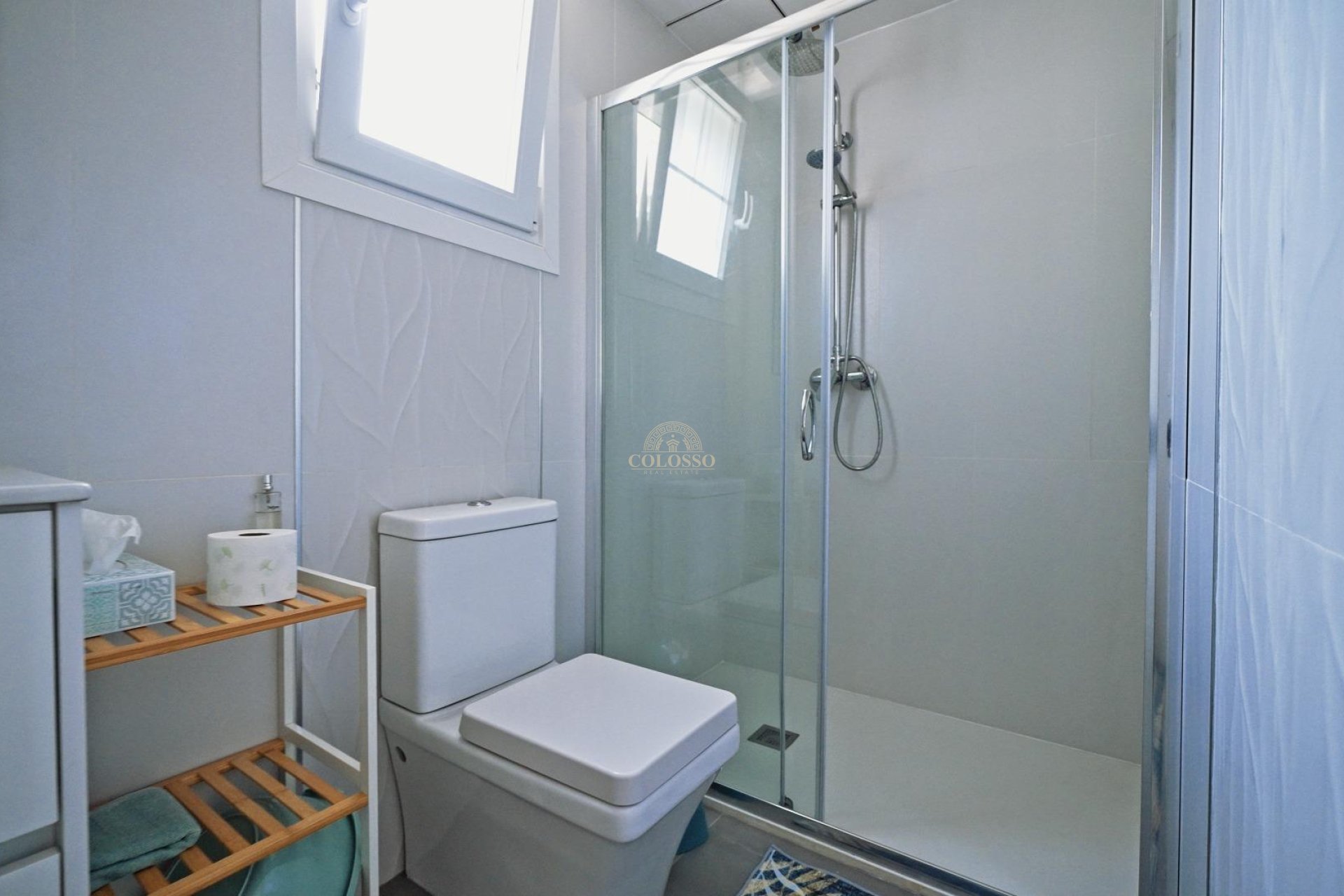Reventa - Villa de Lujo -
Polop - Urbanizaciones
