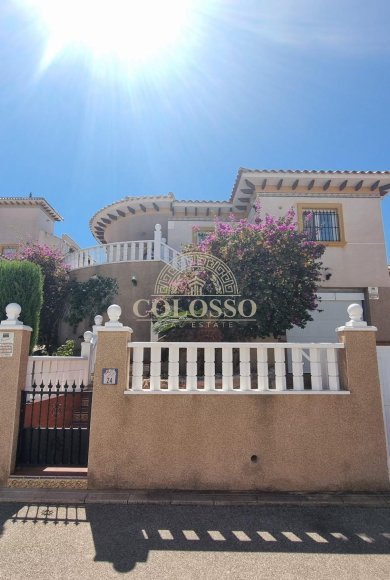 Reventa - Villa -
Orihuela Costa - Villamartín