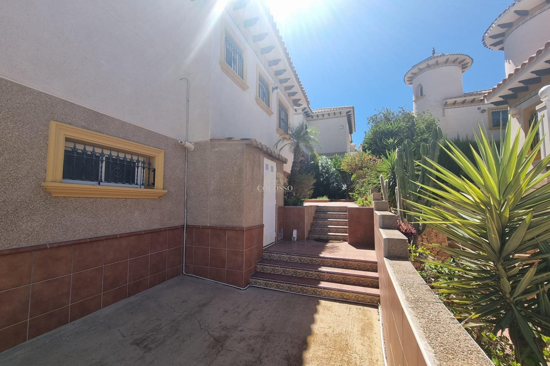Reventa - Villa -
Orihuela Costa - Villamartín