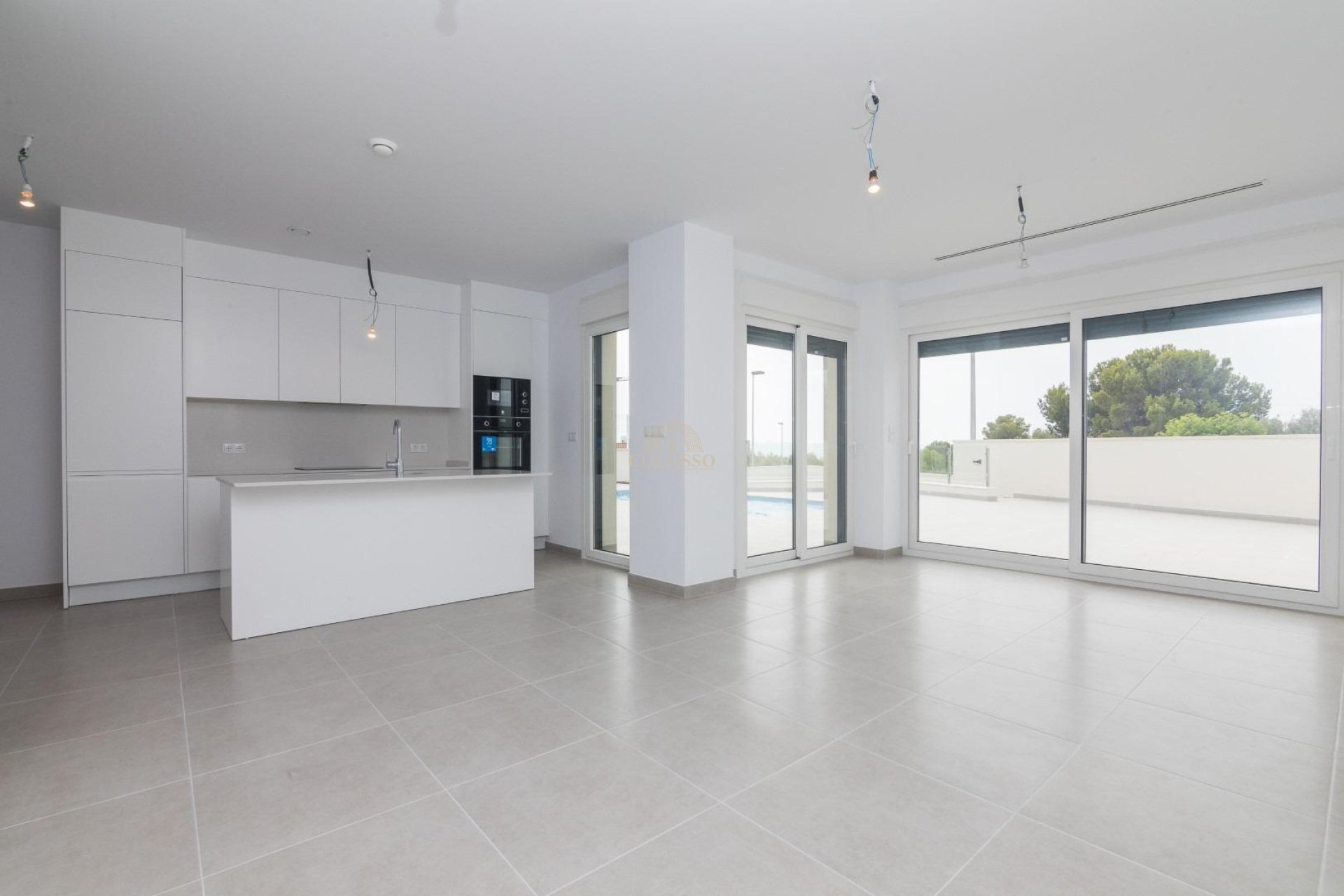 Reventa - Villa -
Polop - Alberca