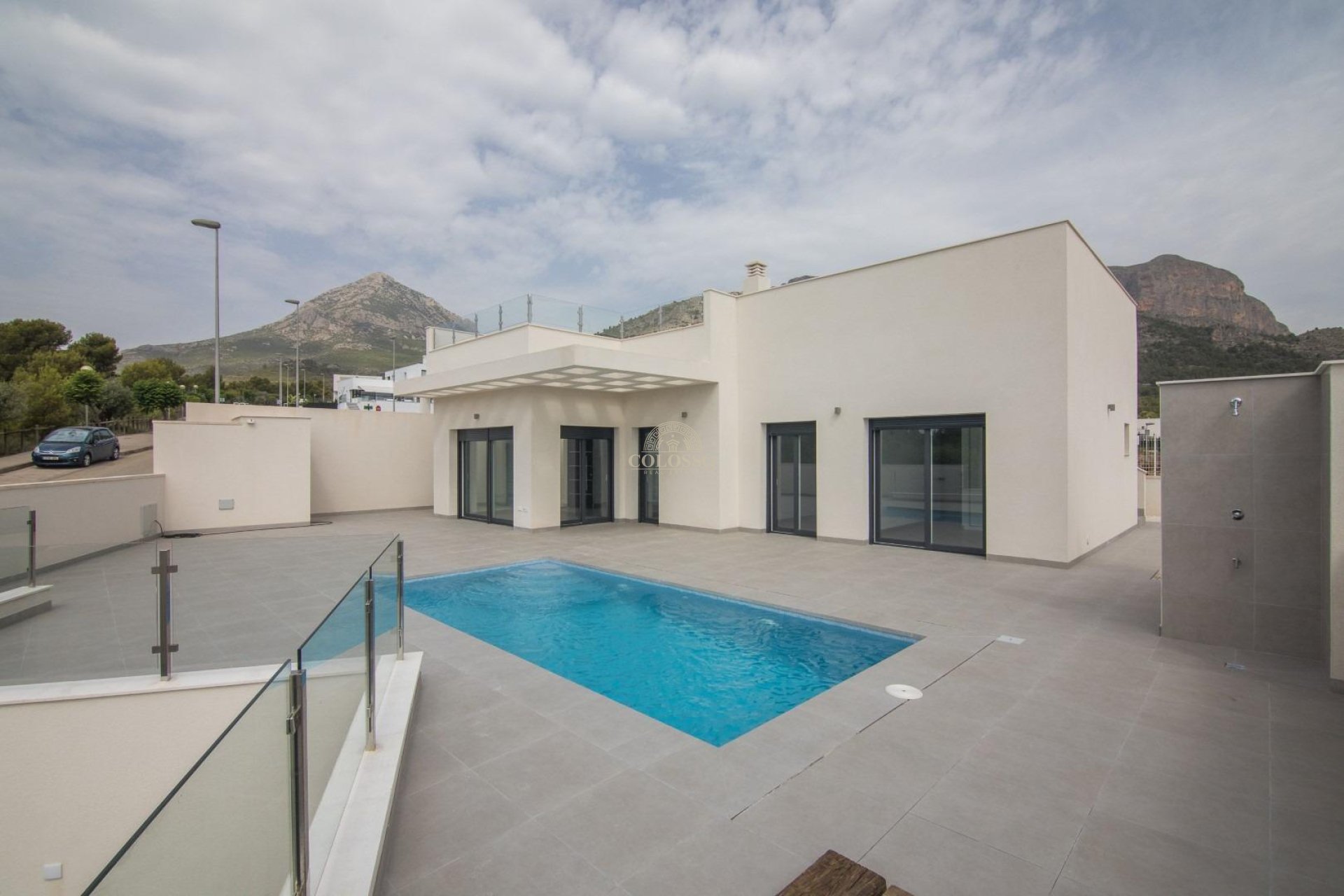 Reventa - Villa -
Polop - Alberca