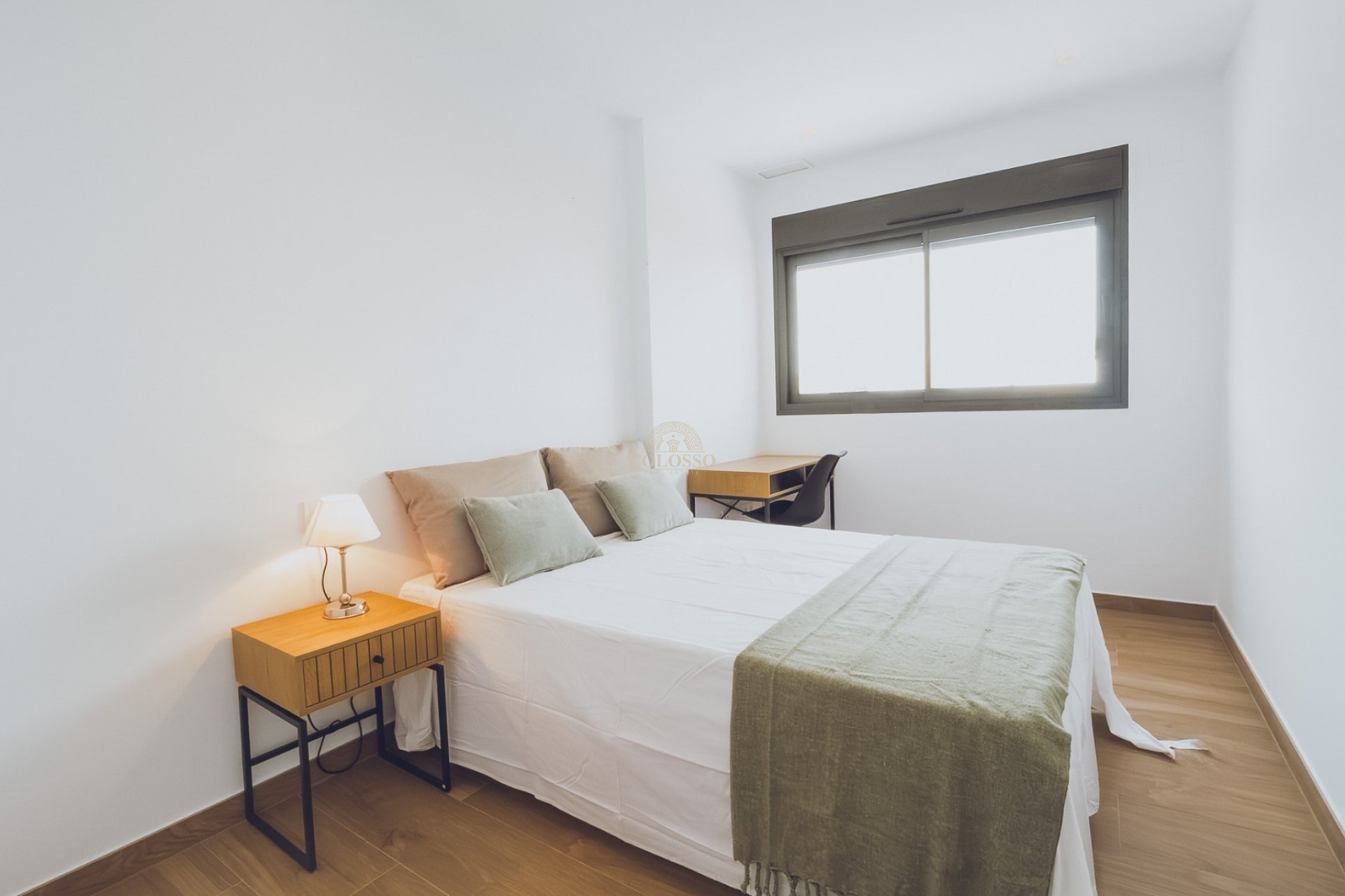 Revente - Apartamento -
Redován