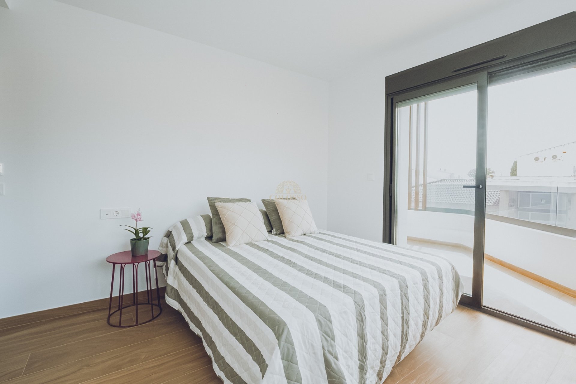 Revente - Apartamento -
Redován