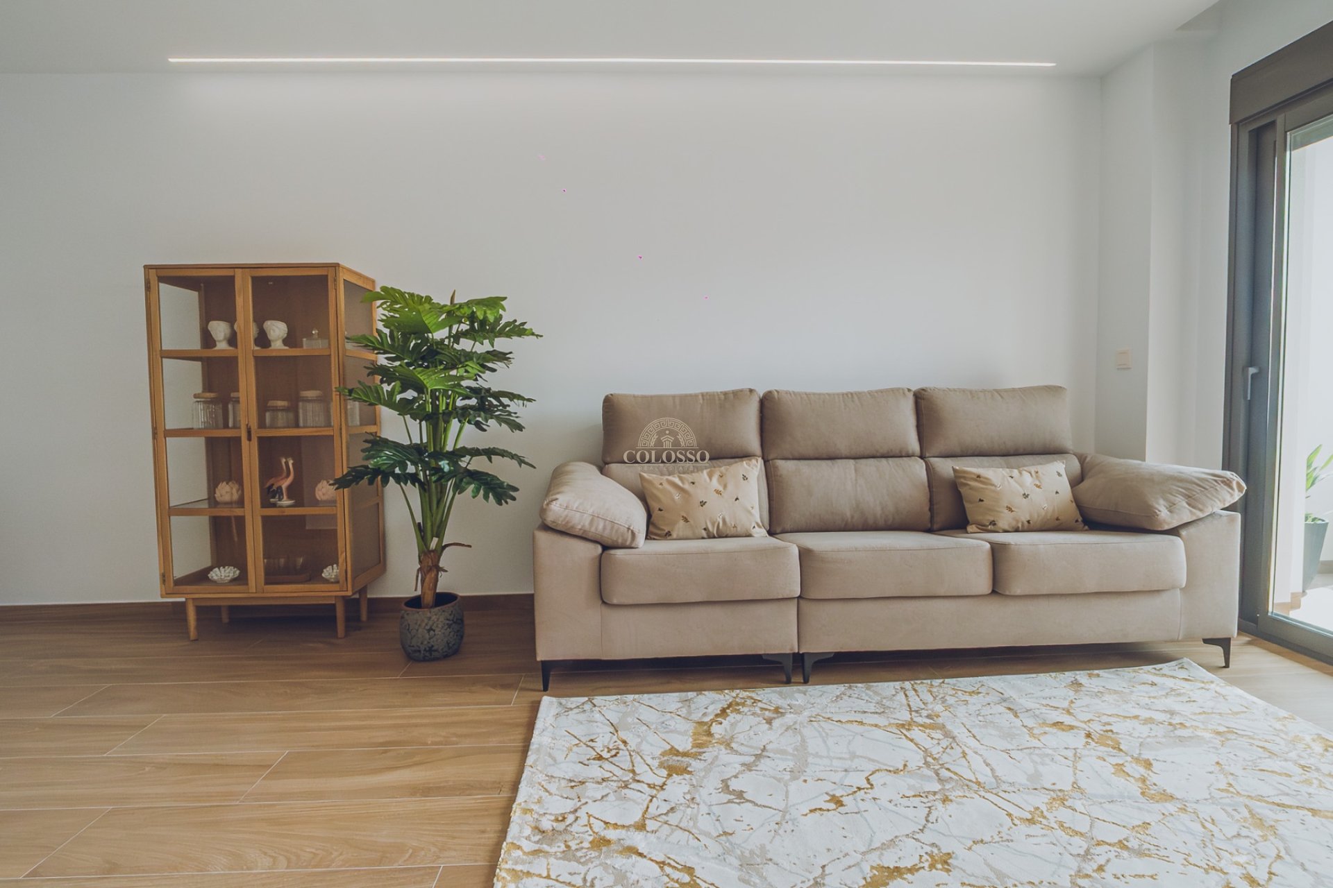 Revente - Apartamento -
Redován