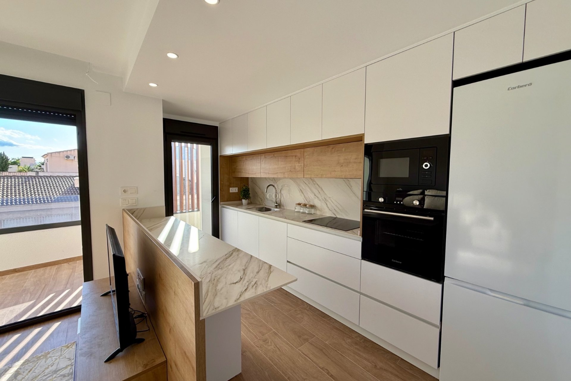 Revente - Apartamento -
Redován