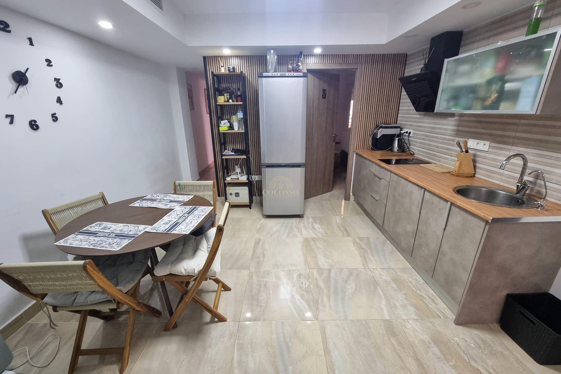 Revente - Apartamento -
Torrevieja - Centro