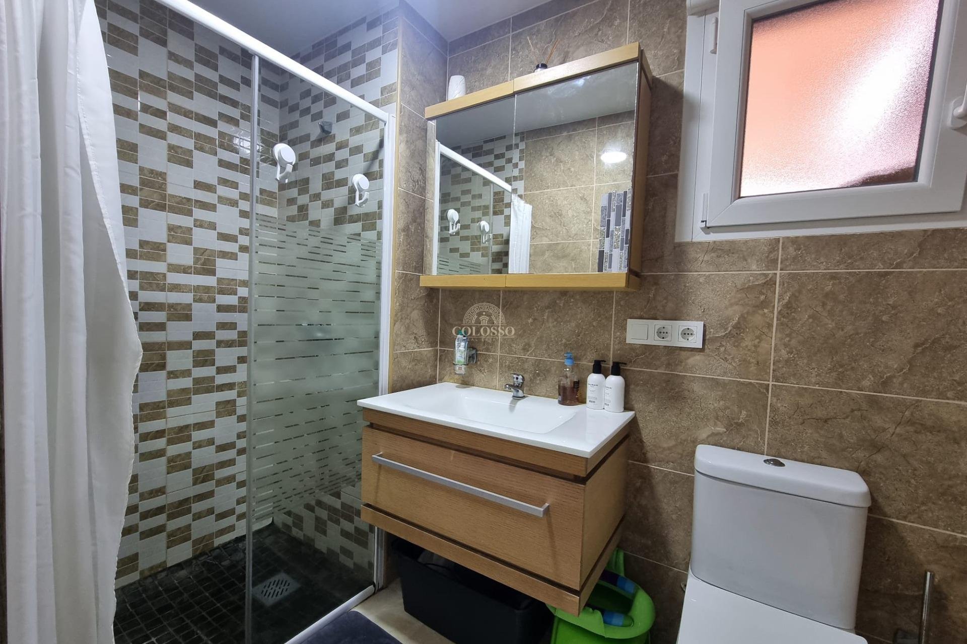 Revente - Apartamento -
Torrevieja - Centro
