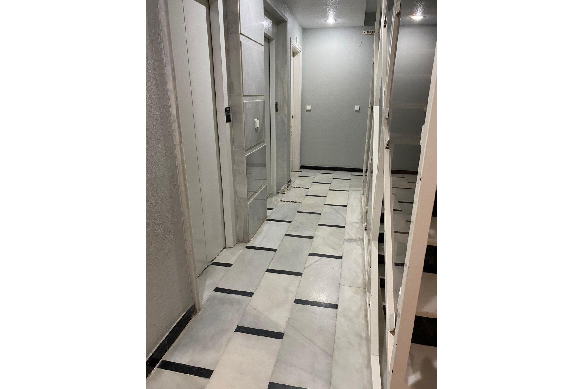 Revente - Apartamento -
Torrevieja - Paseo maritimo