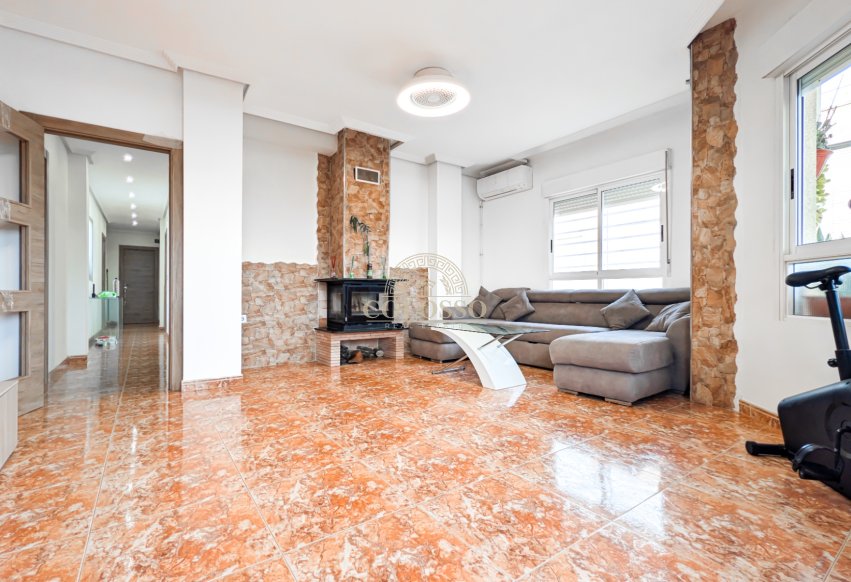 Revente - Appartement -
Rafal