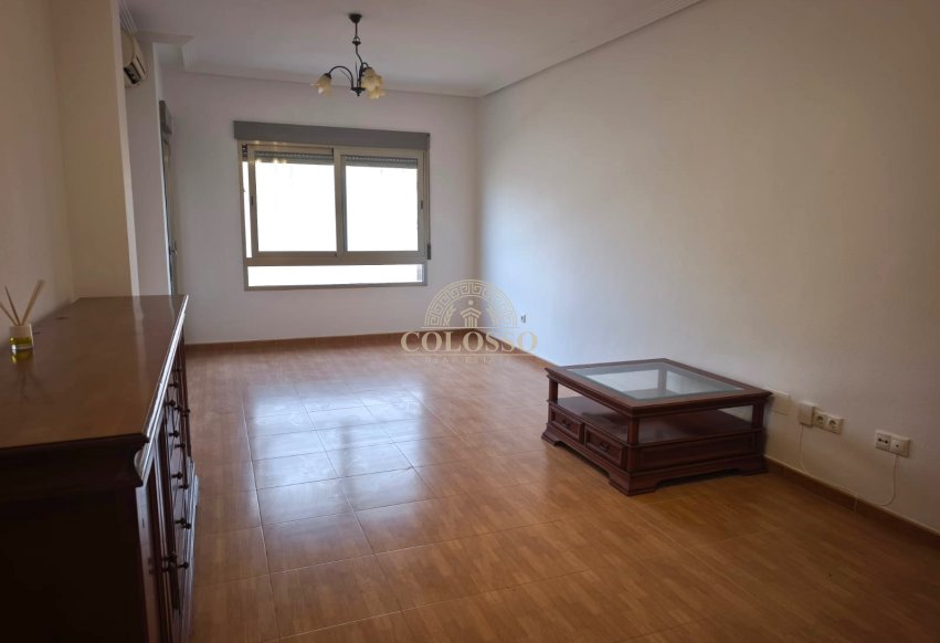 Revente - Appartement -
San Isidro