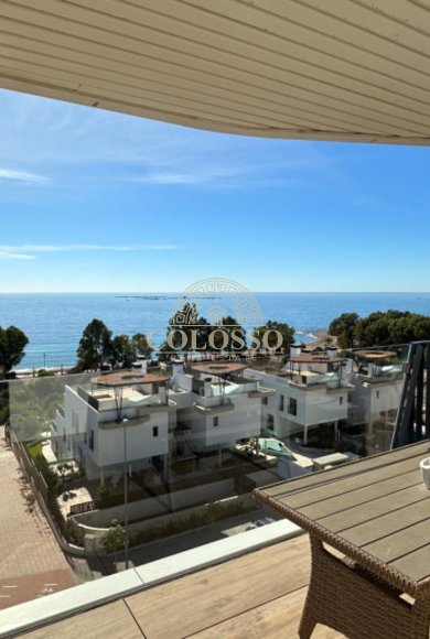 Revente - Attique -
Villajoyosa - 1a linea