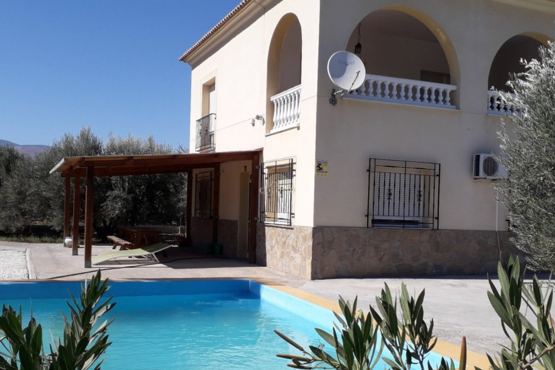 Revente - Casa con terreno -
Alsodux - ALMERIA