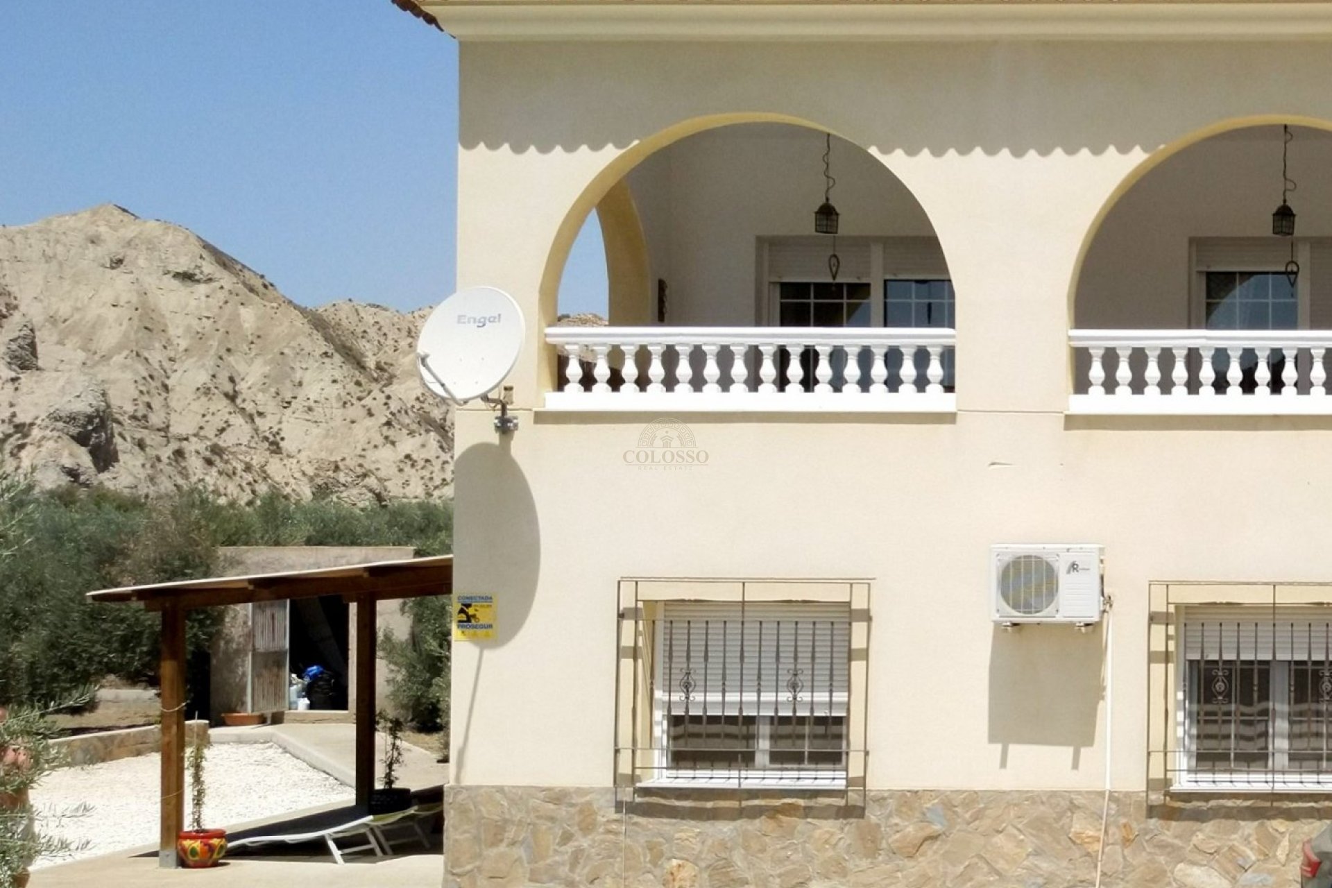 Revente - Casa con terreno -
Alsodux - ALMERIA