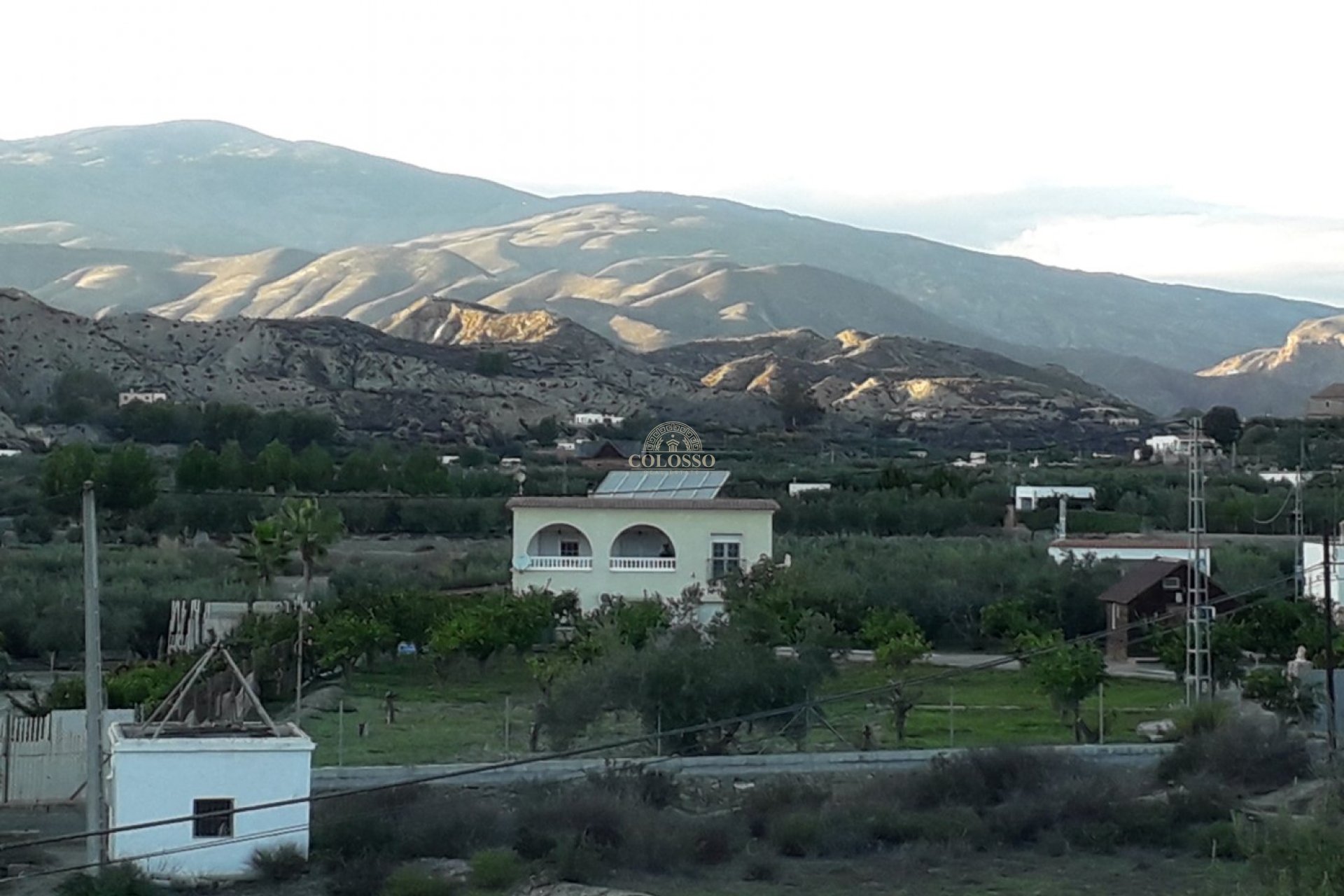 Revente - Casa con terreno -
Alsodux - ALMERIA