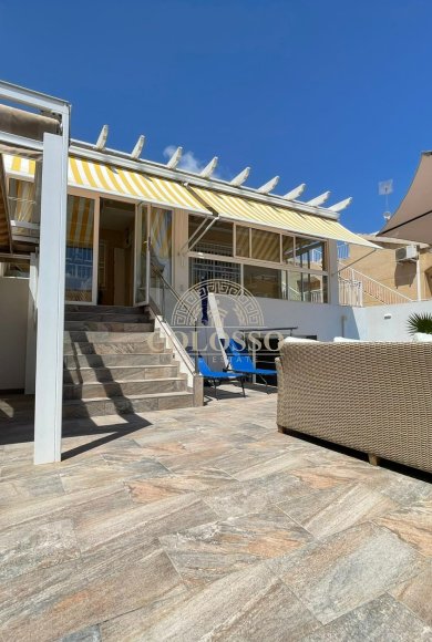 Revente - Casa -
Orihuela Costa - Los Altos