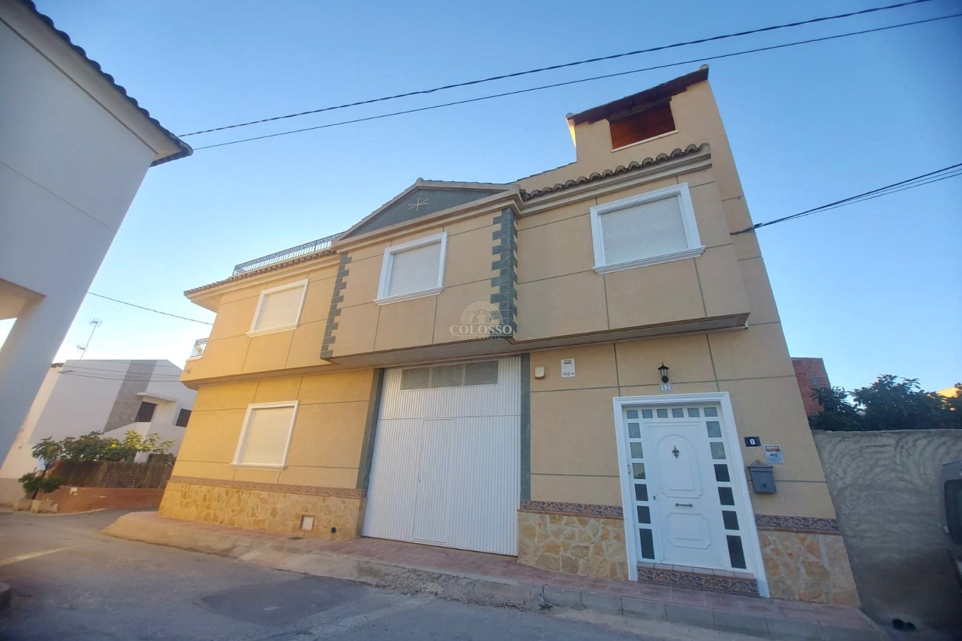 Revente - Casa -
Orihuela