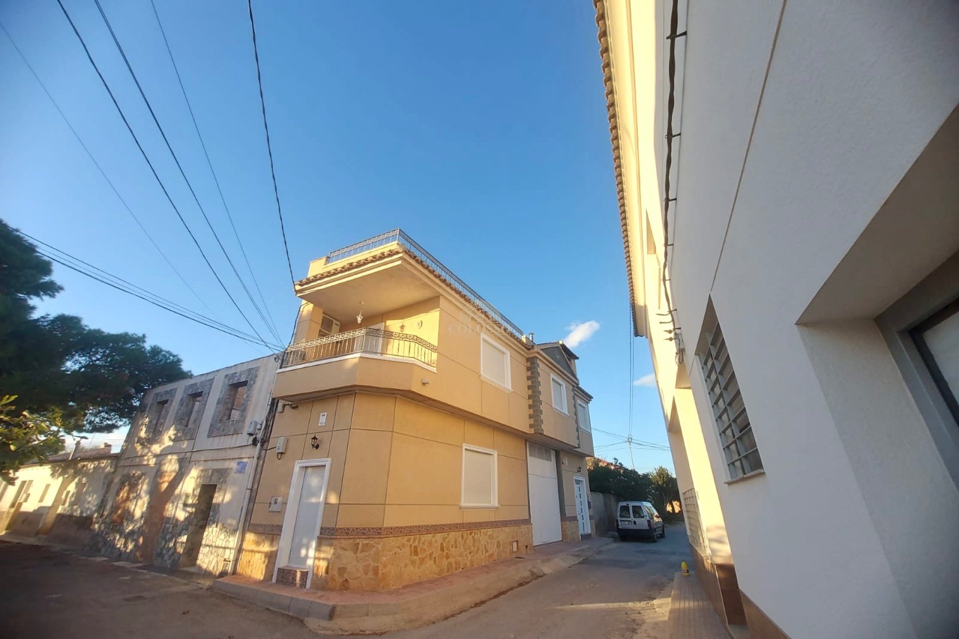 Revente - Casa -
Orihuela