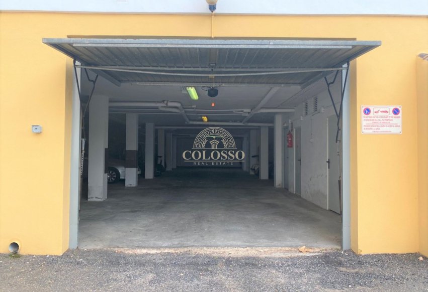 Revente - Garage -
Orihuela Costa - Villamartín