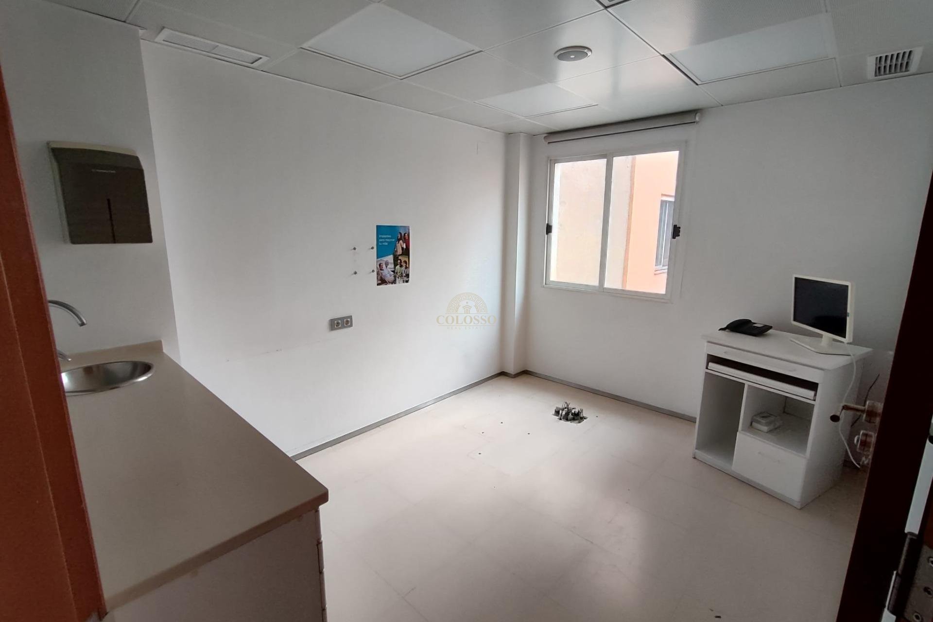 Revente - Piso -
Torrevieja - Centro