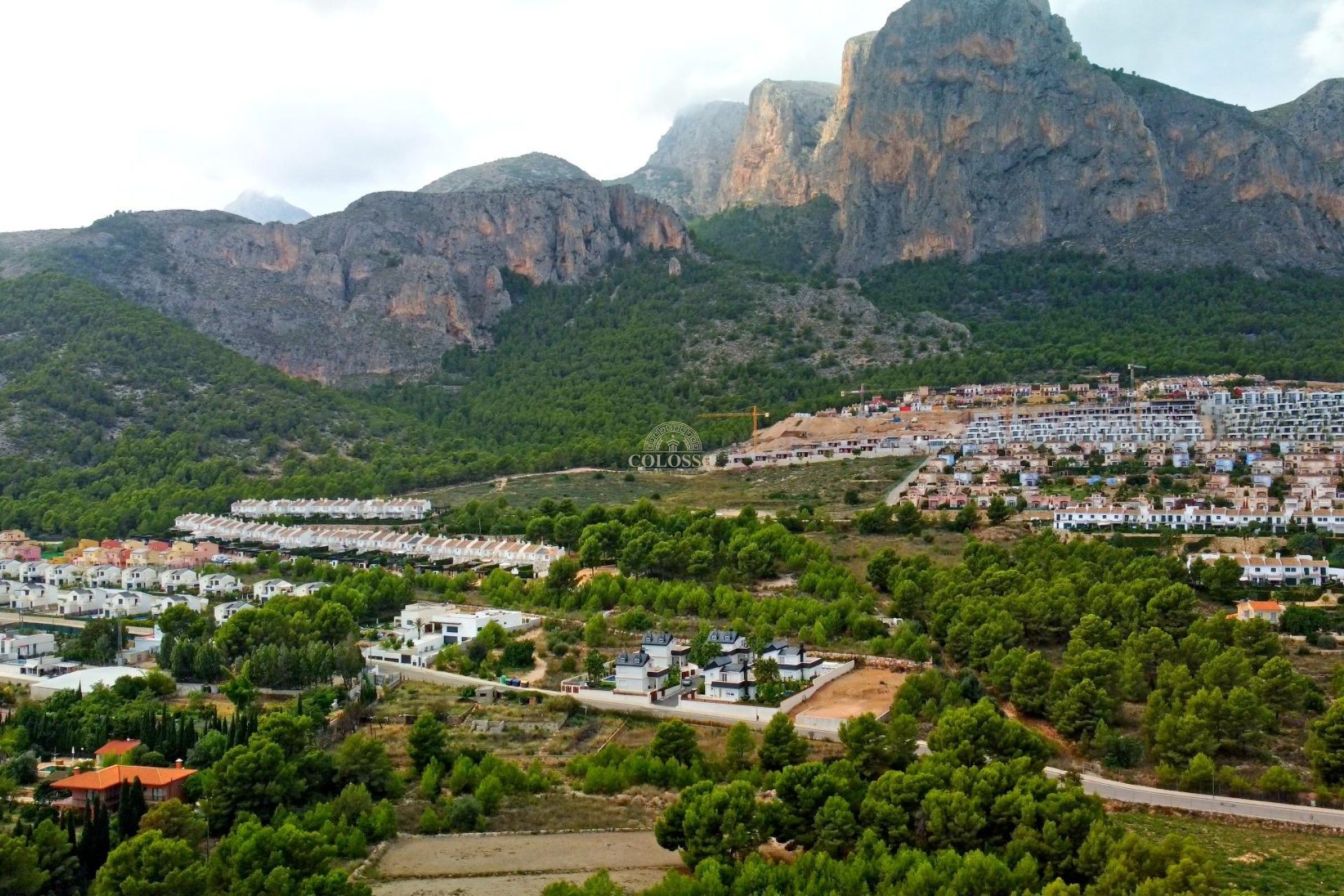 Revente - Villa de Lujo -
Polop - Urbanizaciones