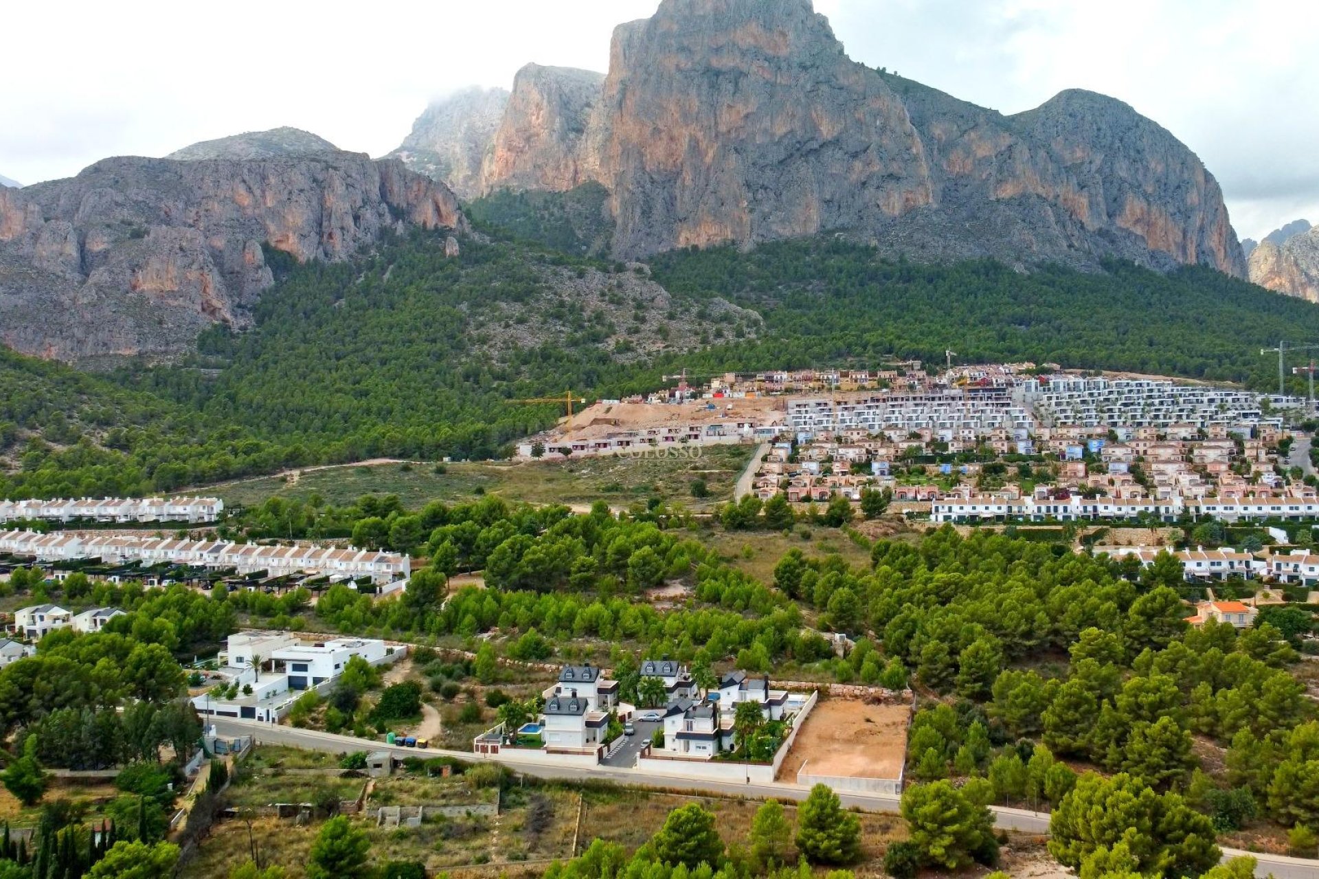 Revente - Villa de Lujo -
Polop - Urbanizaciones
