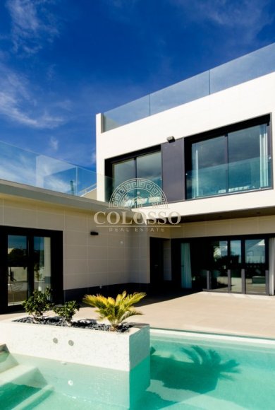 Revente - Villa -
Orihuela Costa - Campoamor