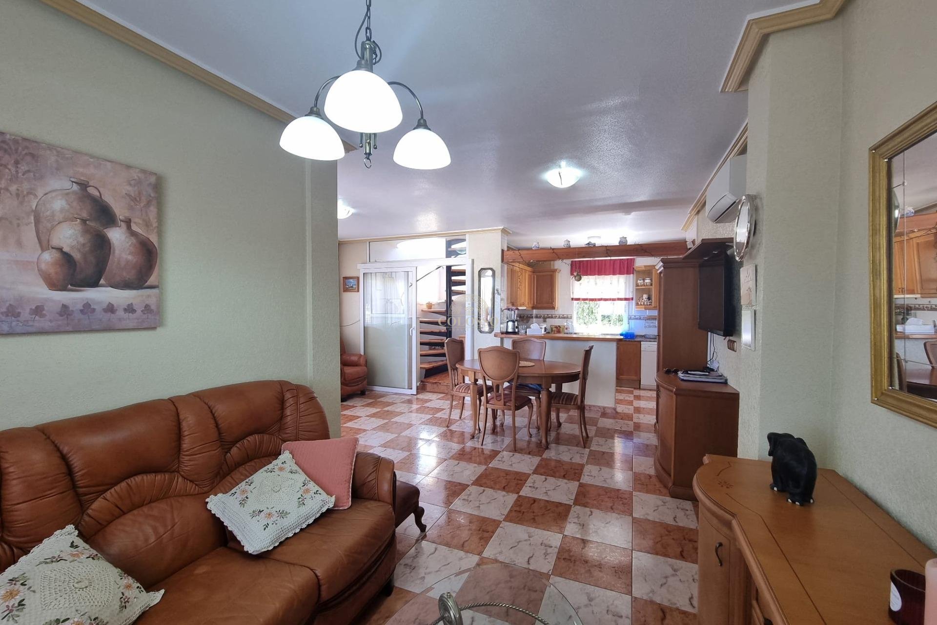 Revente - Villa -
Orihuela Costa - Villamartín