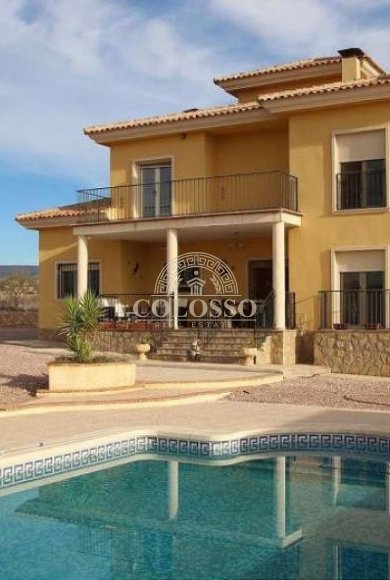 Revente - Villa -
Pinoso