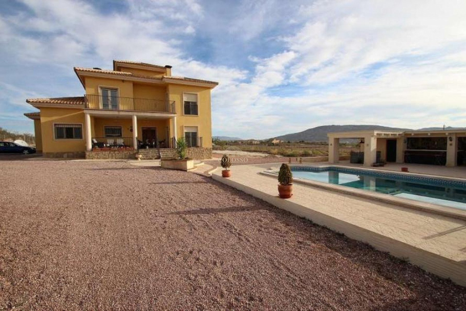 Revente - Villa -
Pinoso