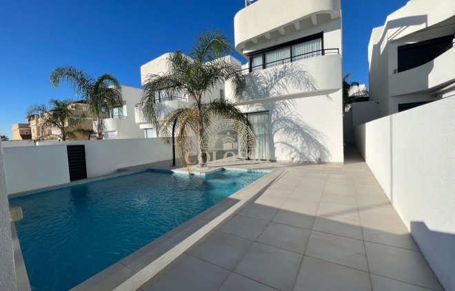 Villa - Rental -
                San Fulgencio - IND00003