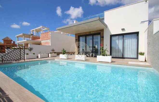 Villa - Resale - Orihuela Costa -
                Campoamor
